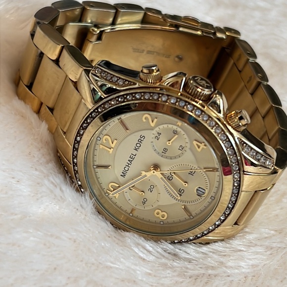 Michael Kors gold and rhinestones MK 5166 watch - Picture 3 of 6